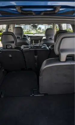 VOLVO-XC90-2019