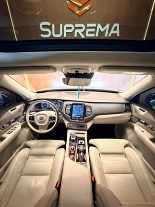 VOLVO-XC90-2021