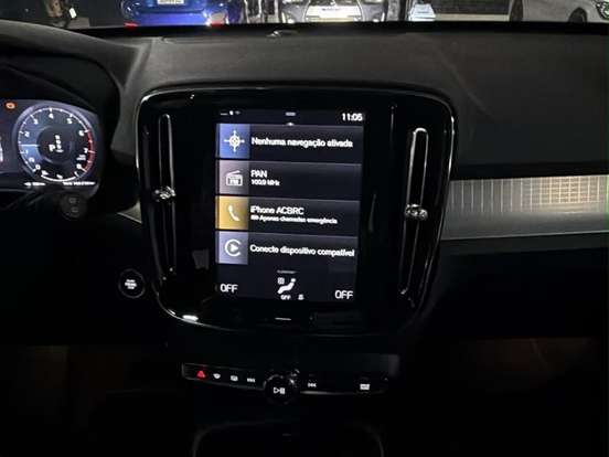 VOLVO-XC40-2.0 T5 GASOLINA MOMENTUM AWD GEARTRONIC VOLVO-XC40-2019