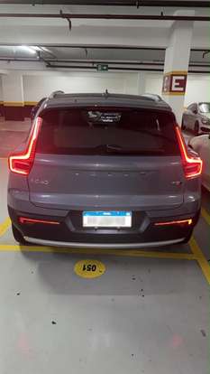 VOLVO-XC40-2019