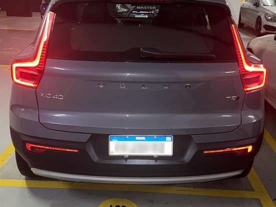 VOLVO-XC40-2.0 T5 GASOLINA MOMENTUM AWD GEARTRONIC VOLVO-XC40-2019