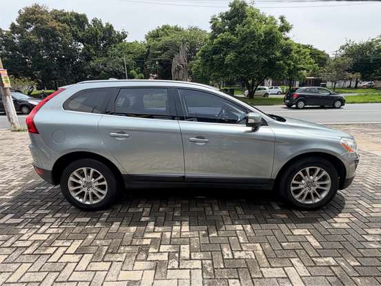 VOLVO-XC60-3.0 DYNAMIC AWD TURBO GASOLINA 4P AUTOMÁTICO VOLVO-XC60-2009