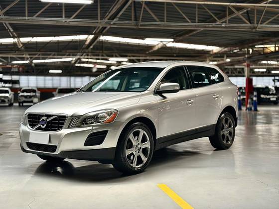 VOLVO XC60 2.0 T5 DYNAMIC FWD TURBO GASOLINA 4P AUTOMÁTICO