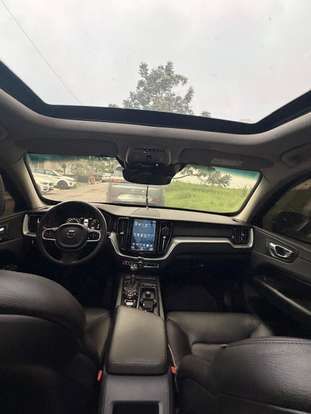 VOLVO-XC60-2.0 T5 GASOLINA MOMENTUM AWD GEARTRONIC VOLVO-XC60-2018