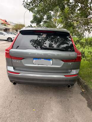 VOLVO-XC60-2018