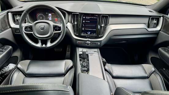 VOLVO-XC60-2.0 T8 HYBRID R-DESIGN AWD GEARTRONIC VOLVO-XC60-2019