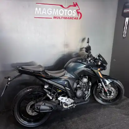 YAMAHA-FZ25 FAZER ABS-2024