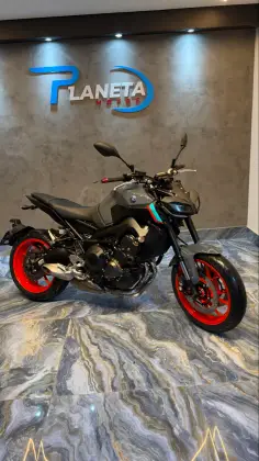 YAMAHA MT-09 