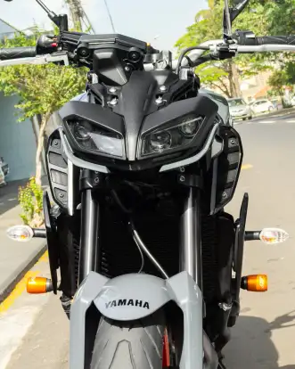 YAMAHA-MT-09-2022