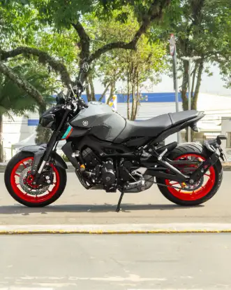 YAMAHA-MT-09-2022