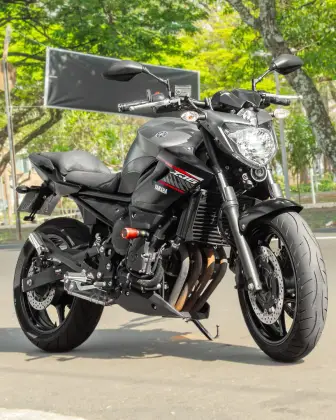 YAMAHA XJ6 N ABS 