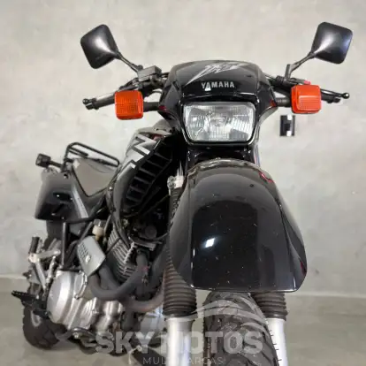 YAMAHA-XT 600 E-2002