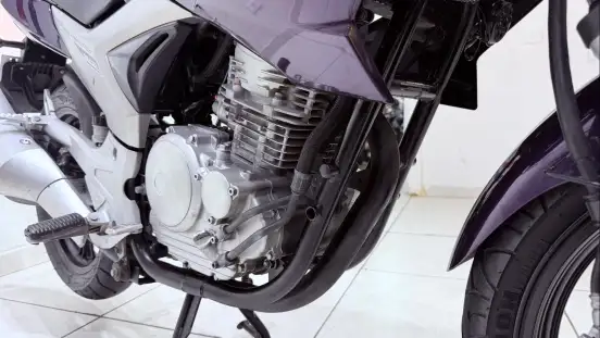 YAMAHA-YS 250 FAZER YAMAHA-YS 250 FAZER-2010