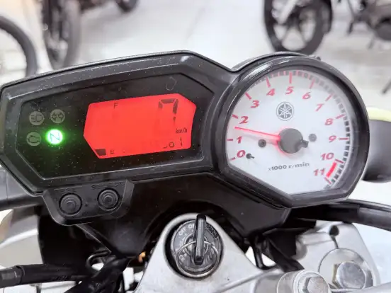 YAMAHA-YS 250 FAZER YAMAHA-YS 250 FAZER-2013