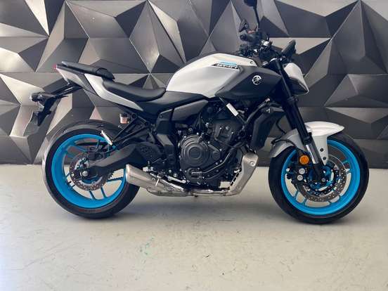 YAMAHA-MT-07 CONNECTED ABS YAMAHA-MT-07 CONNECTED ABS-2025