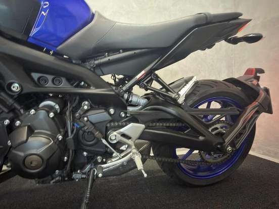 YAMAHA-MT-09 YAMAHA-MT-09-2024