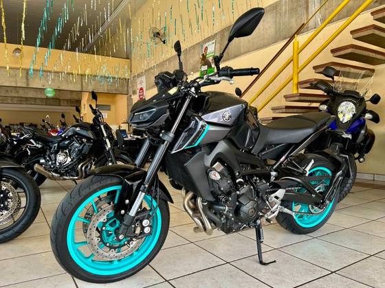 YAMAHA MT-09 