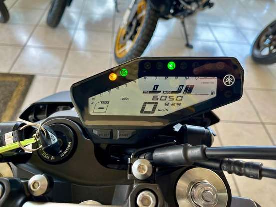 YAMAHA-MT-09 YAMAHA-MT-09-2024