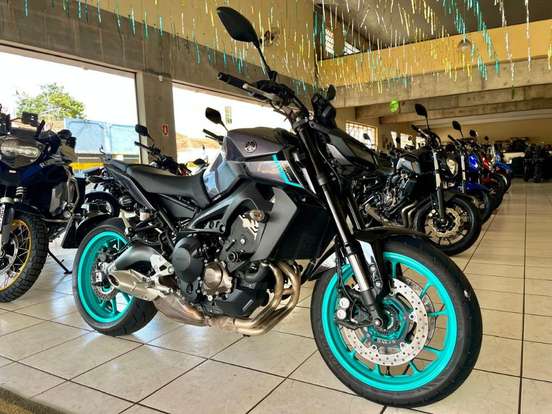 YAMAHA-MT-09-2024