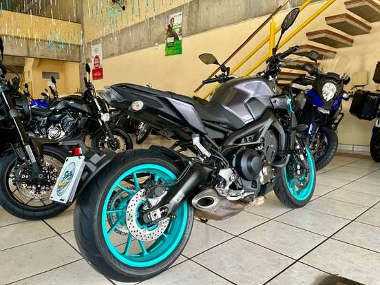 YAMAHA-MT-09 YAMAHA-MT-09-2024