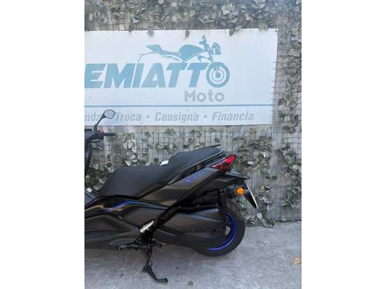 YAMAHA-XMAX 300 CONNECTED ABS YAMAHA-XMAX 300 CONNECTED ABS-2025