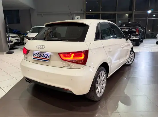 AUDI-A1-2014