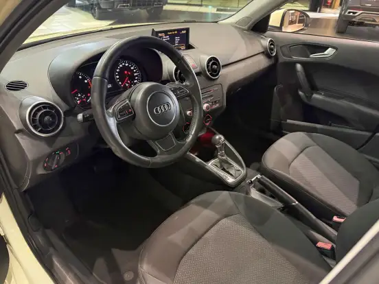 AUDI-A1-2014