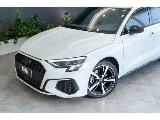 AUDI-A3-2024