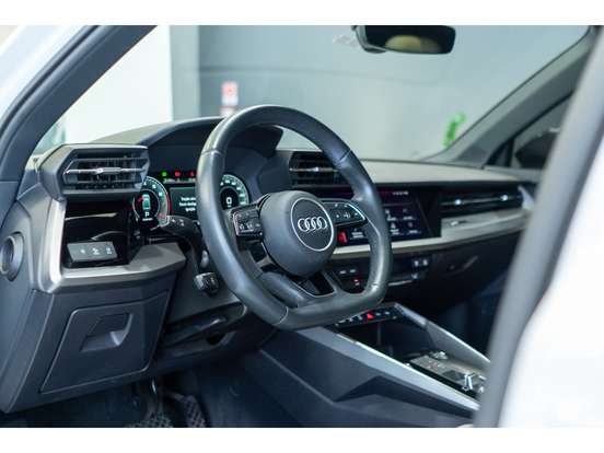 AUDI-A3-2024
