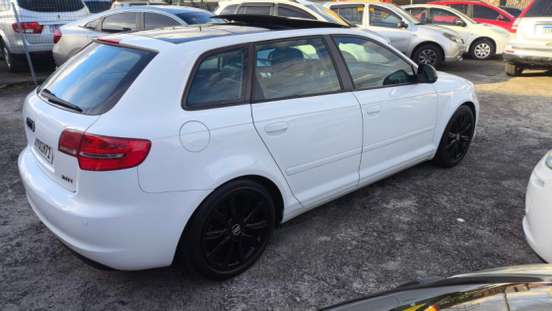 AUDI-A3-2010