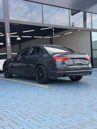 AUDI-A4-2017