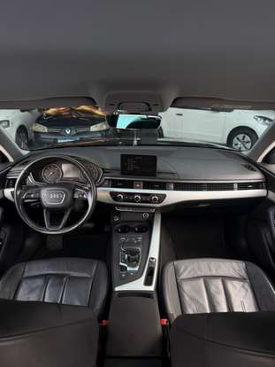 AUDI-A4-2017