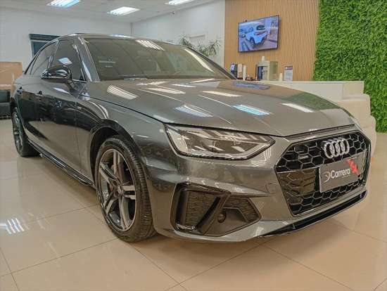 AUDI-A4-2020