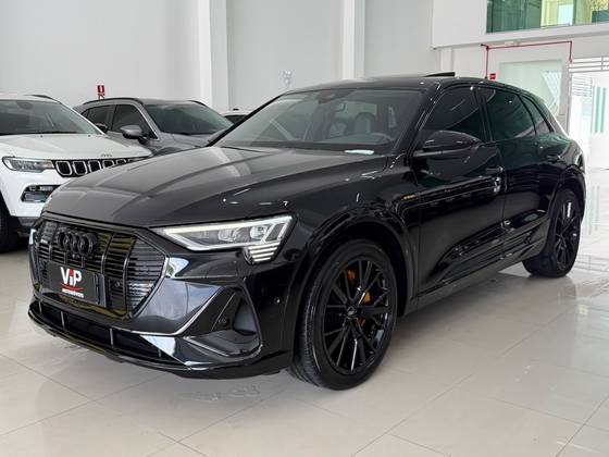 AUDI E-TRON ELÉTRICO SPORTBACK PERFORMANCE BLACK QUATTRO