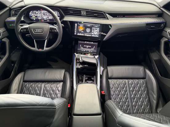 AUDI-E-TRON-ELÉTRICO SPORTBACK PERFORMANCE BLACK QUATTRO AUDI-E-TRON-2022