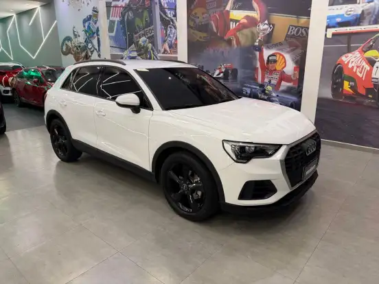 AUDI-Q3-2020