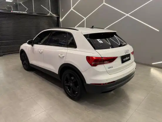 AUDI-Q3-2020