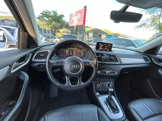 AUDI-Q3-1.4 TFSI AMBIENTE PLUS FLEX 4P S TRONIC AUDI-Q3-2017