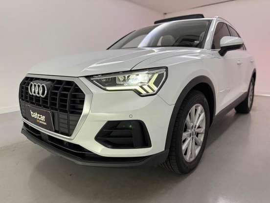 AUDI-Q3-2020