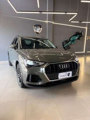 AUDI-Q3-2021