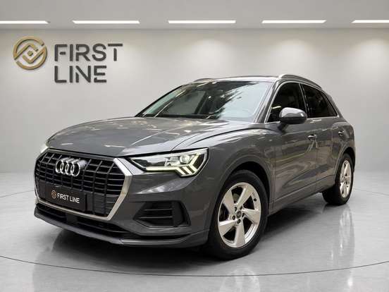 AUDI-Q3-2021