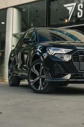 AUDI-Q3-2024