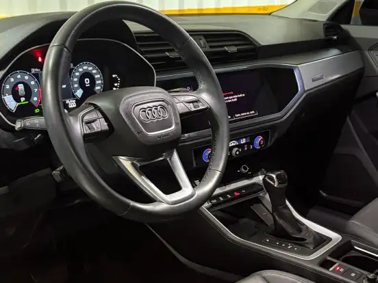 AUDI-Q3-2.0 40 TFSI GASOLINA PERFORMANCE QUATTRO TIPTRONIC AUDI-Q3-2022