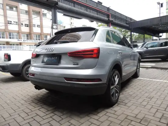 AUDI-Q3-2017