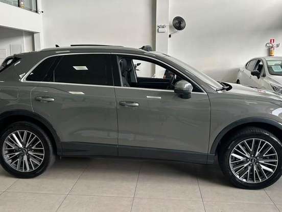 AUDI-Q3-2.0 40 TFSI GASOLINA ANNIVERSARY EDITION QUATTRO TIPTRONIC AUDI-Q3-2024