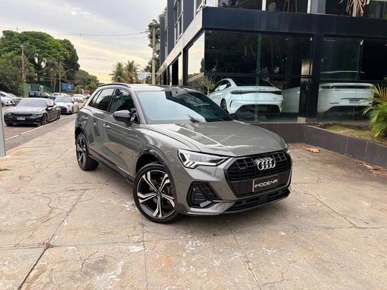 AUDI Q3 2.0 40 TFSI GASOLINA PERFORMANCE BLACK PLUS QUATTRO TIPTRONIC
