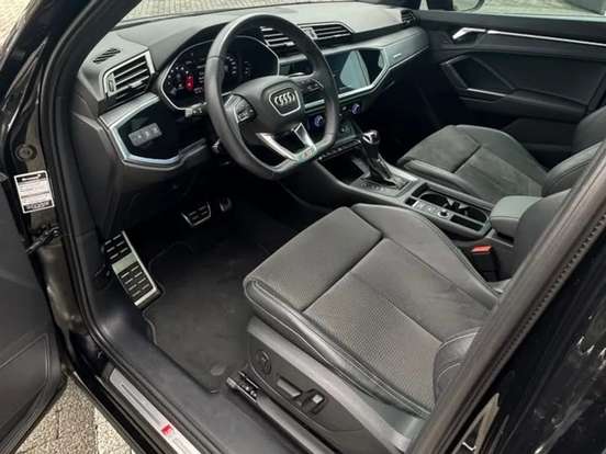AUDI-Q3-2.0 40 TFSI GASOLINA PERFORMANCE BLACK QUATTRO TIPTRONIC AUDI-Q3-2022