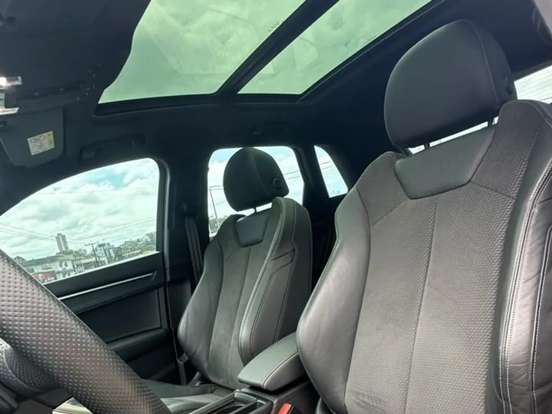 AUDI-Q3-2022