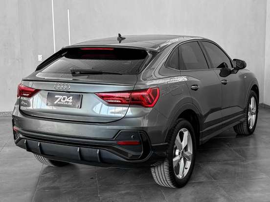 AUDI-Q3-2.0 40 TFSI GASOLINA PERFORMANCE BLACK QUATTRO TIPTRONIC AUDI-Q3-2022