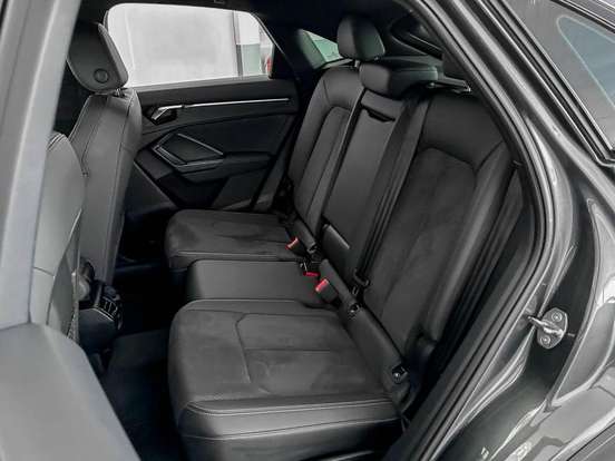 AUDI-Q3-2.0 40 TFSI GASOLINA PERFORMANCE BLACK QUATTRO TIPTRONIC AUDI-Q3-2022